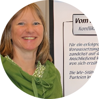 Simone Grallath, Standortleitung Stuttgart Simone Grallath, Standortleitung Stuttgart